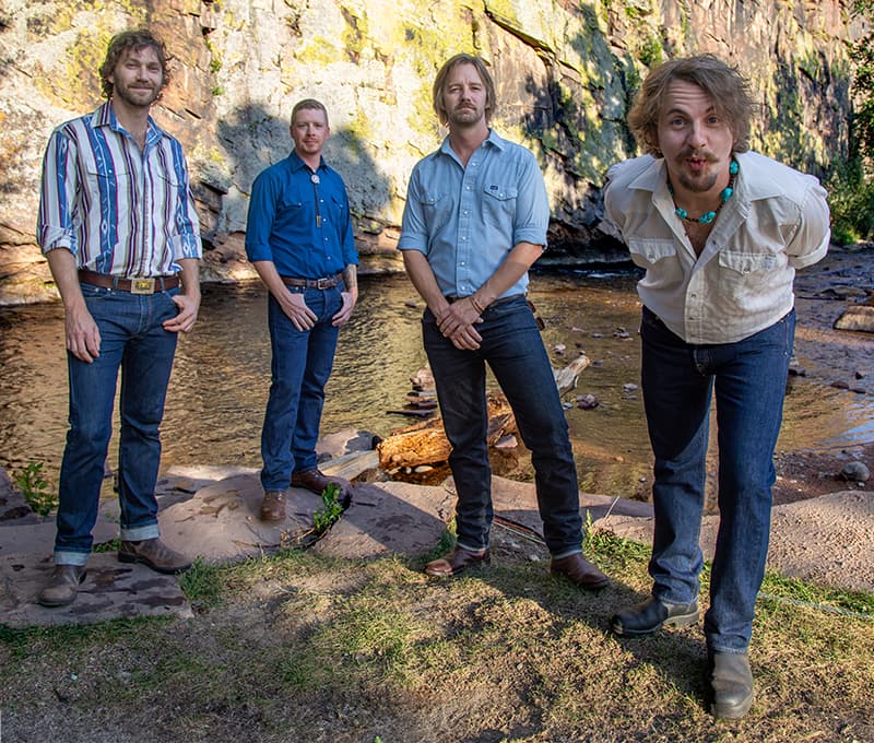The Fretliners