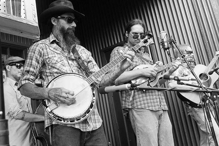 The NoGo Gilbillies